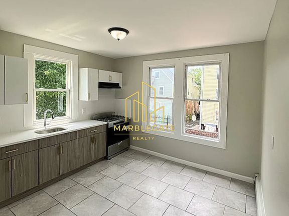 2nd image of 27-29 N Munn Ave #22