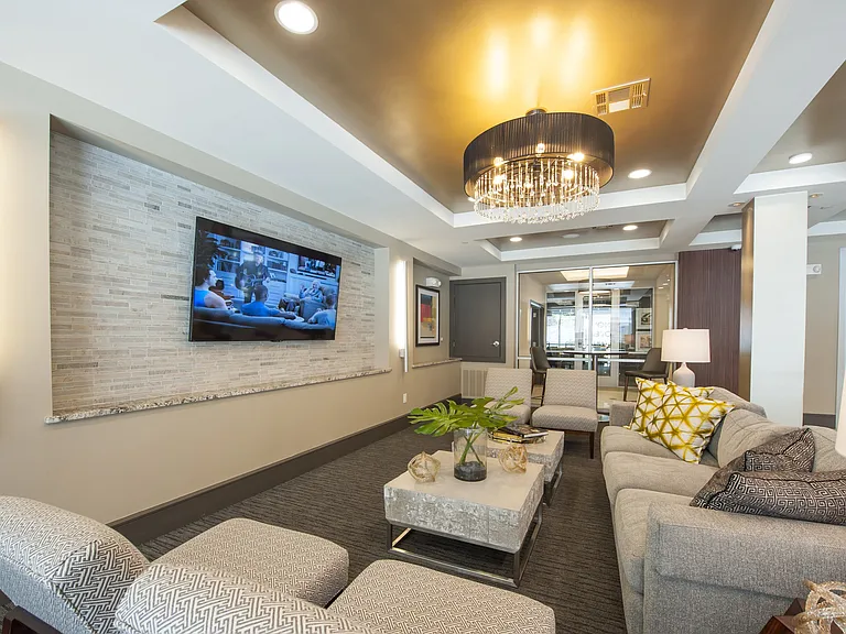 Unwind in a refined atmosphere.