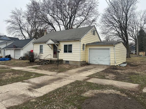 212 S State St, Sac City, IA 50583