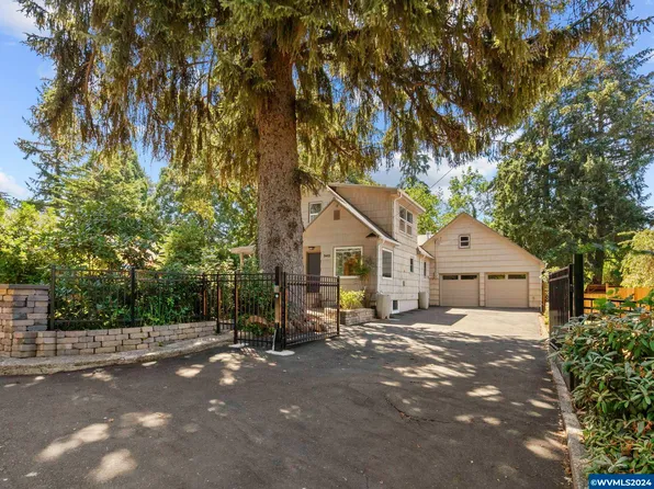 940 Salem Heights Ave S, Salem, OR 97302