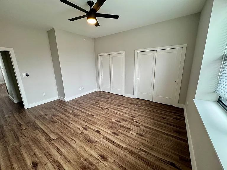 415 Debaliviere Ave — Photo 49