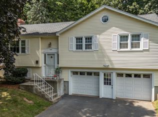 292 Tremont St, Newington, CT 06111