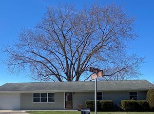 504 S Pine St, Otterbein, IN 47970