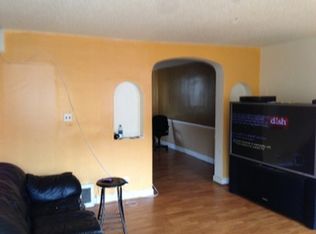 1323 Fanshawe St, Philadelphia, PA 19111