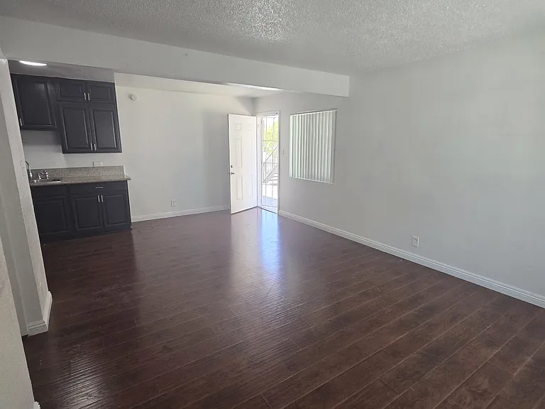 Mulberry Park Apartments — Photo 18