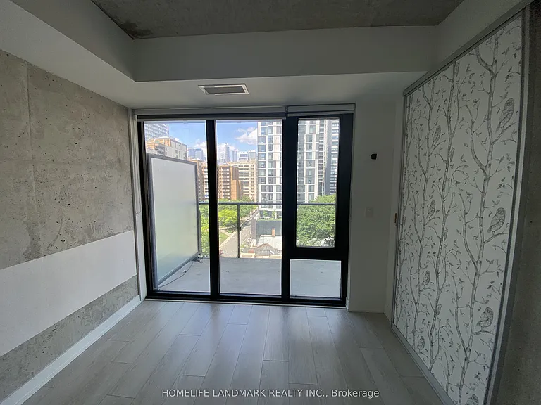 47 Mutual St #904 — Photo 10