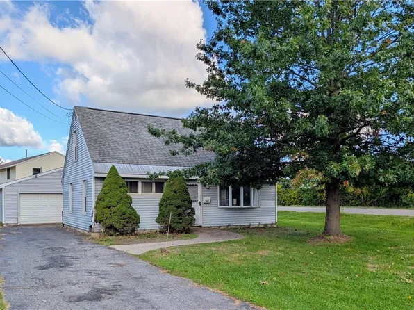 213 Memphis St, Liverpool, NY 13088