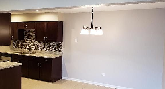 5th image of 1673 Coach Dr APT 201