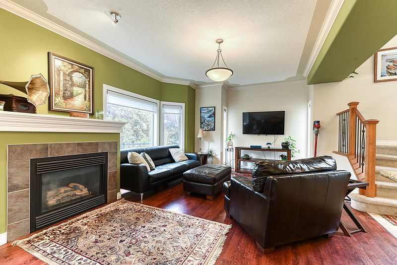 Calgary Townhouse for rent - 3 Bedrooms — photo 3