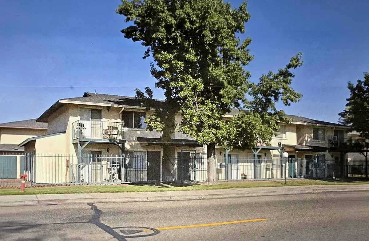 Building Photo - Vintage Apartments