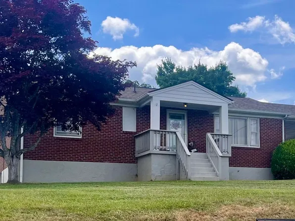 5110 Sontag Rd, Rocky Mount, VA 24151