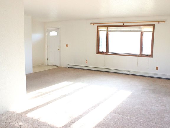 5th image of 830 Nordic St