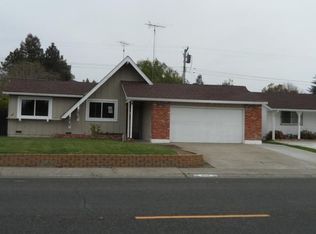 8309 Lake Forest Dr, Sacramento, CA