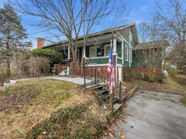 113 W 2nd St S, Big Stone Gap, VA 24219