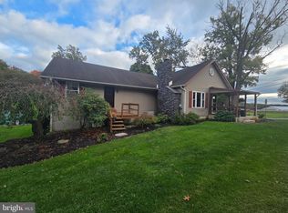 2260 S Galen Hall Rd, Reinholds, PA 17569