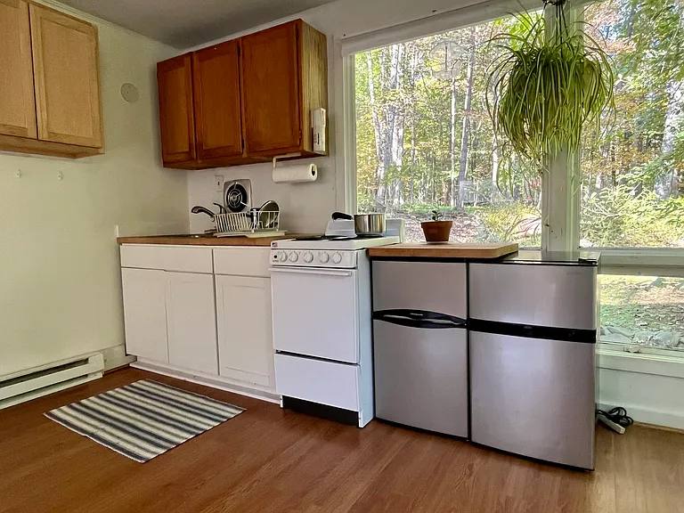 7 Ballantine Ln #B — Photo 4