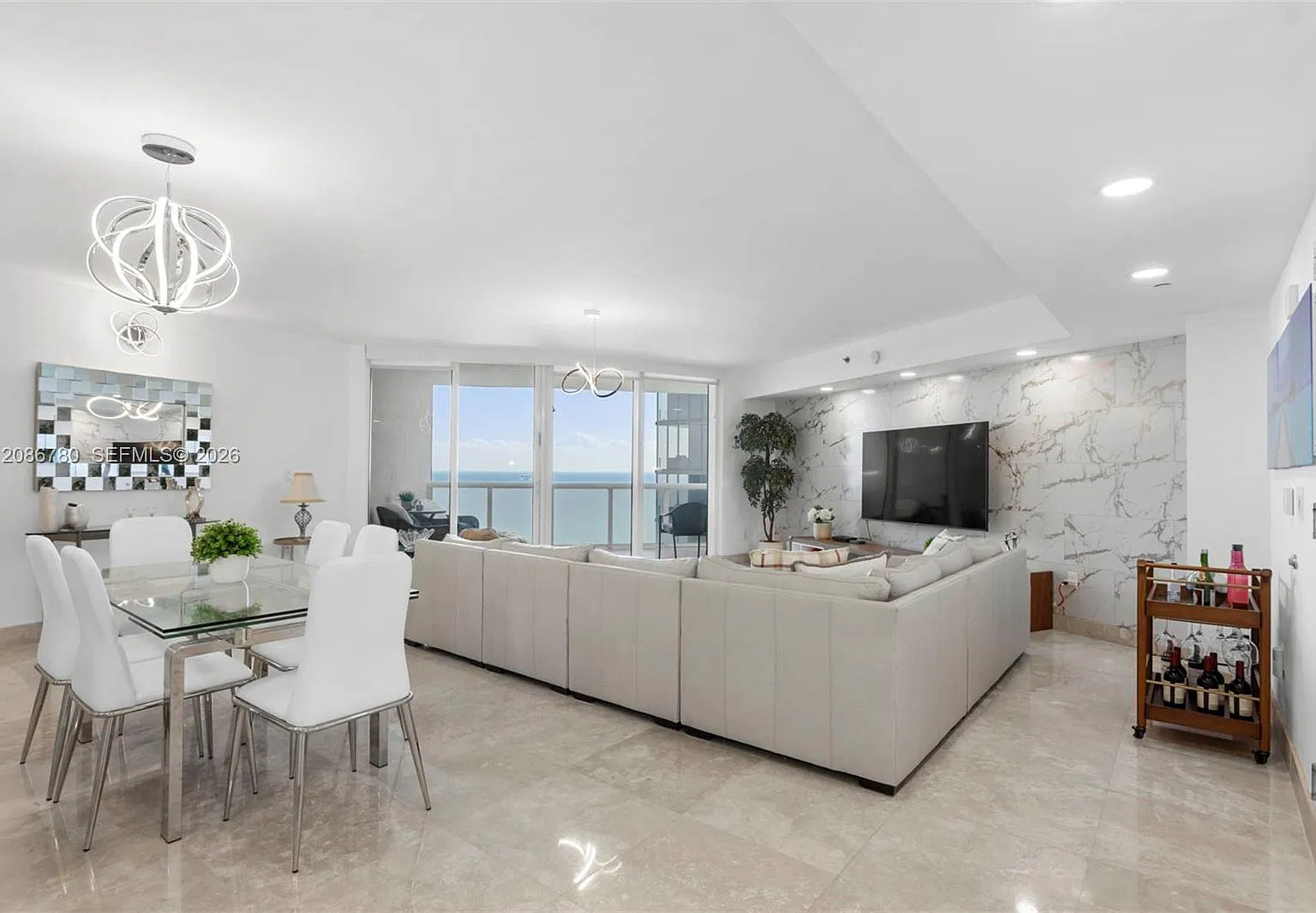 Ocean Four Condo — Photo 4