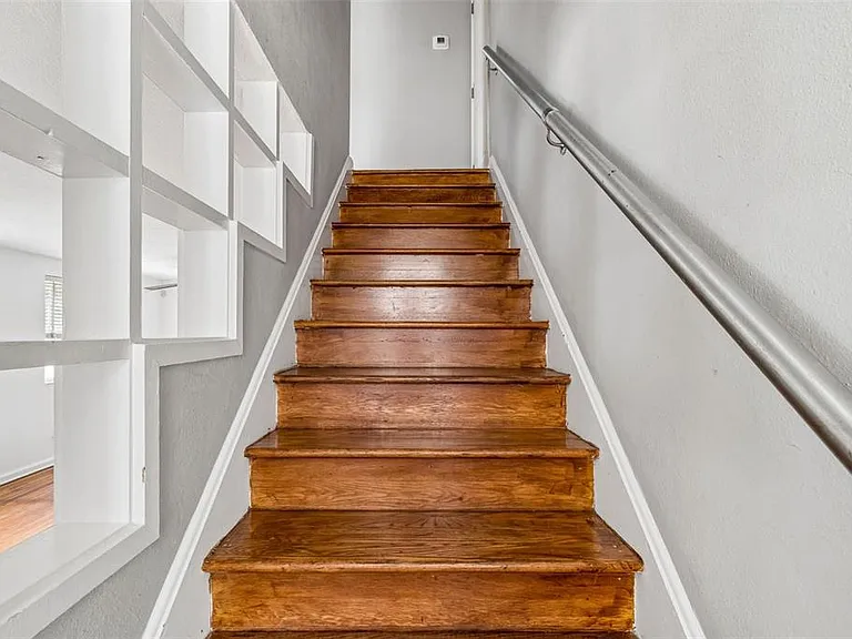 601 Swann Dr #603 — Photo 17