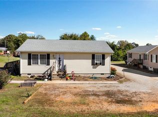 900 Longwood Ave, Farmville, VA 23901