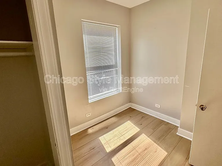 3302 W Fulton Blvd #3 — Photo 8