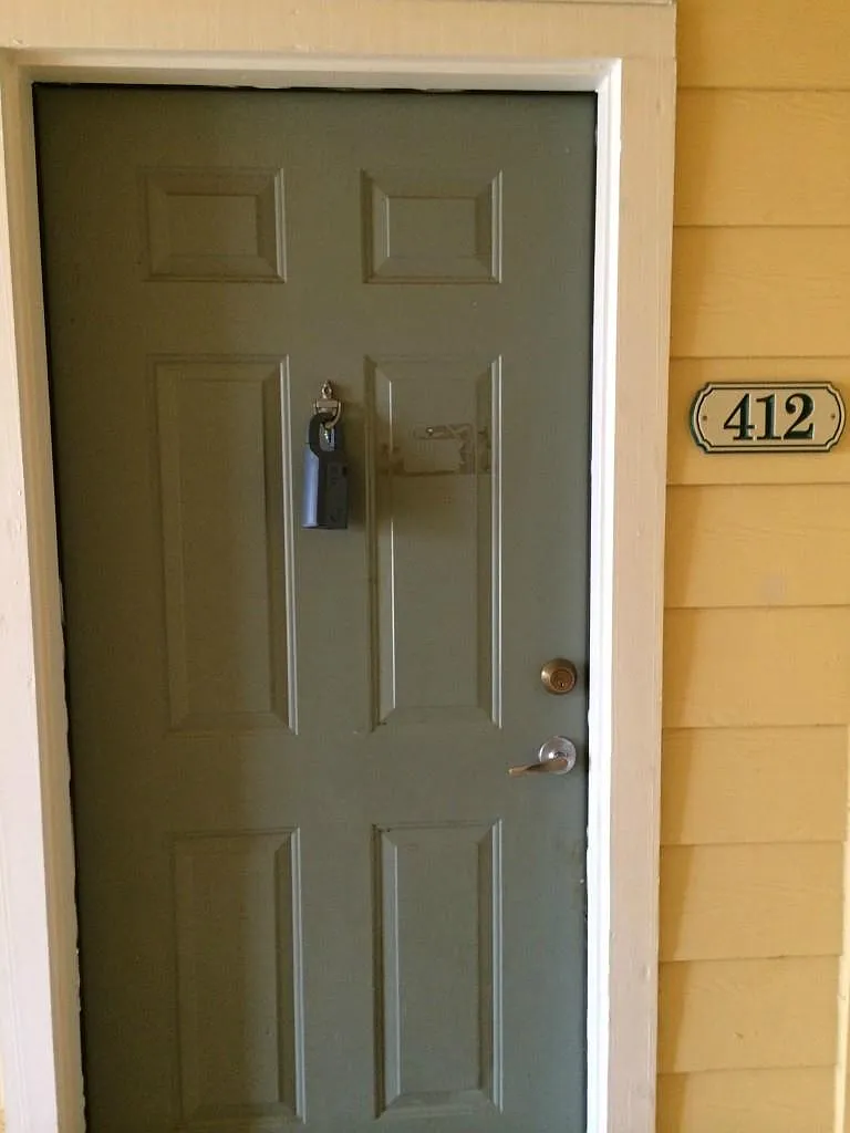 2 bed, 2.0 bath, 1091 sqft, $1,195 — Photo 2