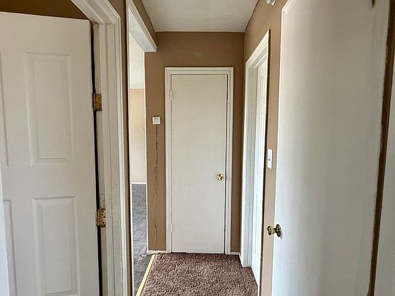 5th image of 345 E 83rd St #C