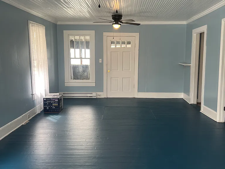 102 Church St — Photo 6