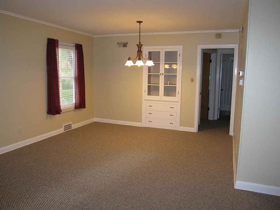 Large dining/living room