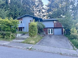 2619 Panaview Blvd, Everett, WA 98203