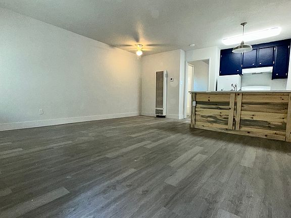 4th image of 640 W Park St APT D