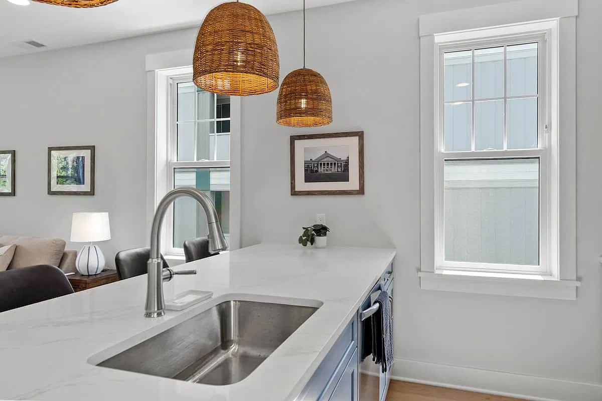1 bed, 900 sqft, $3,000 — Photo 3