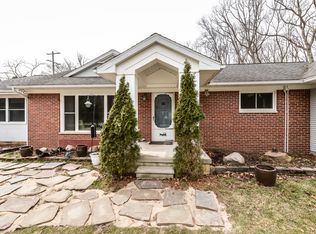 2470 Hunter Rd, Brighton, MI 48114
