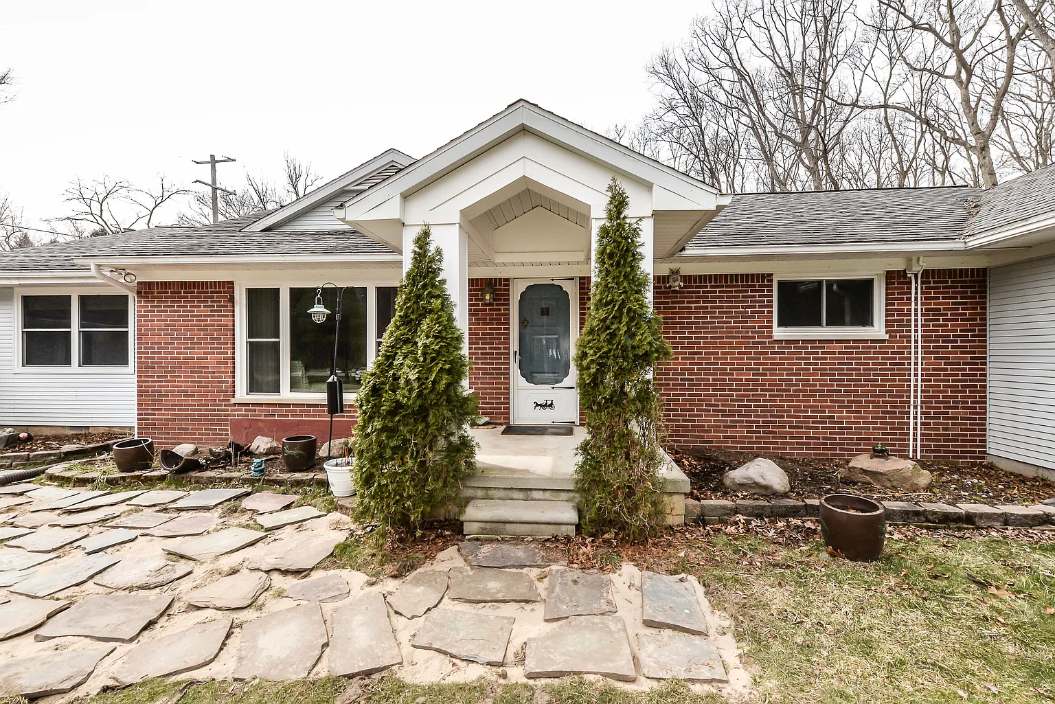 2470 Hunter Rd photo 1