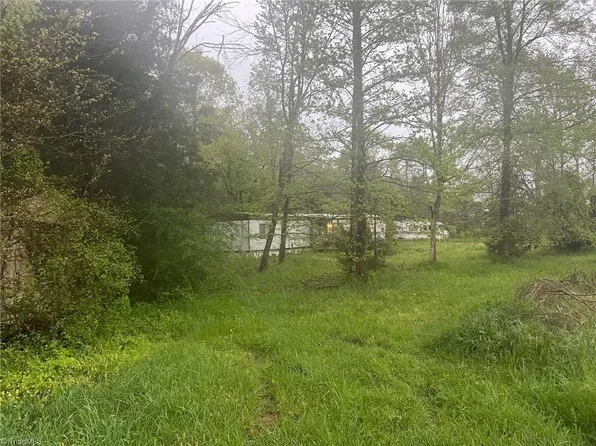 290 Phifer Rd, Cleveland, NC 27013