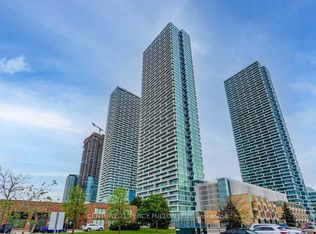 950 Portage Pkwy #4202, Vaughan, ON L4K 4Z4