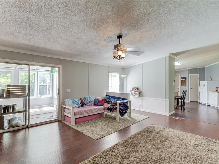 Westwood Ln — Photo 16