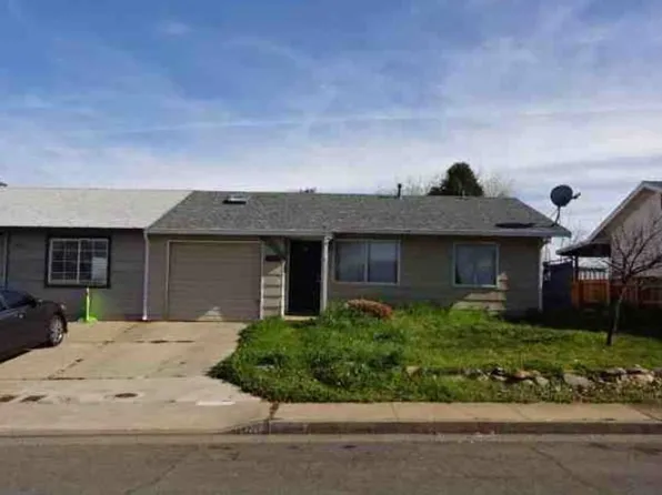 1903 Spruce Cir, Anderson, CA 96007