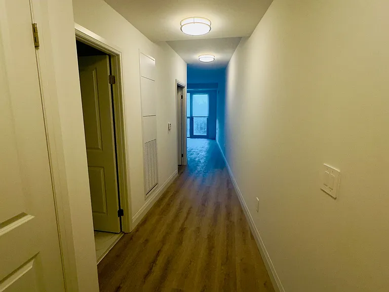 1333 Weber St E #304 — Photo 8