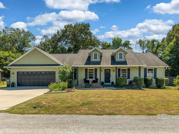 6031 Chandler Dr, Carterville, IL 62918