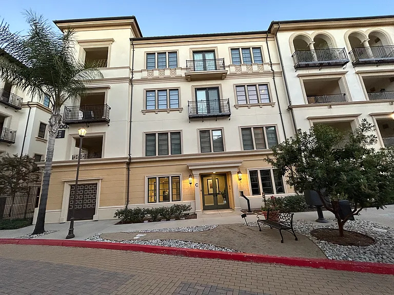 23500 Park Sorrento #C33 — Photo 37