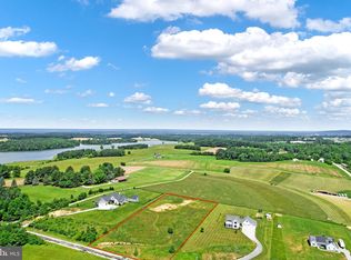 87 Leppo Mill Rd, Hanover, PA 17331