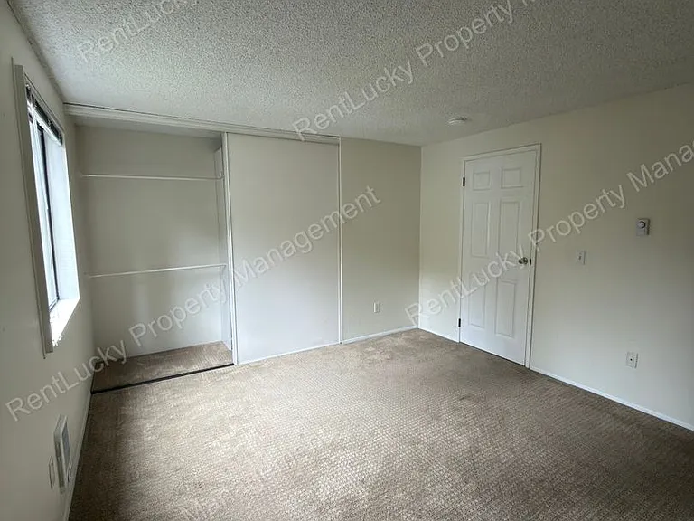 12510 NE 117th Pl #B3 — Photo 16