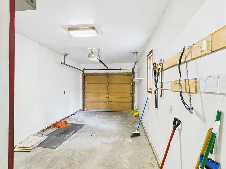109 Cary Ave — Photo 25
