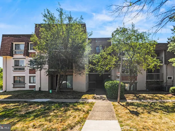 7950 Seven Woods Dr APT D, Alexandria, VA 22309