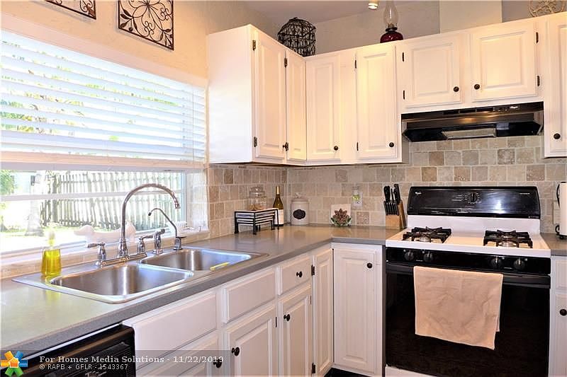 1st image of 11451 NW 37th Pl