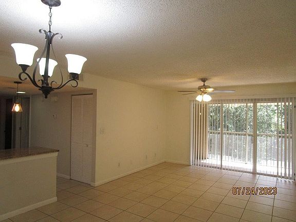 Living / Dining room Area