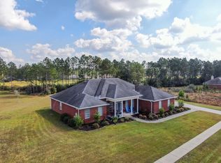 492 Club House Dr E, Freeport, FL 32439