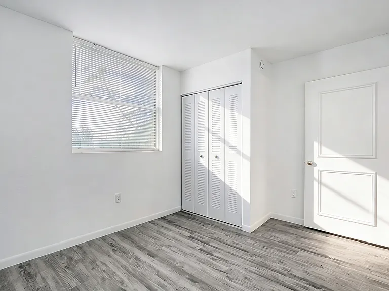 Bedroom Space 7 (Web Quality) - Vista Shores