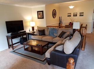 7212 Rolling Rd #8C, Springfield, VA 22152