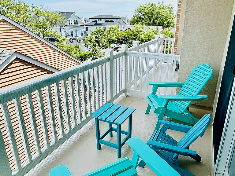 200 Ocean Park Ave #4K — Photo 13